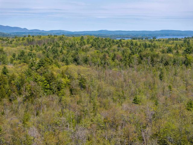 547 White Oaks Road, Laconia, NH 03246