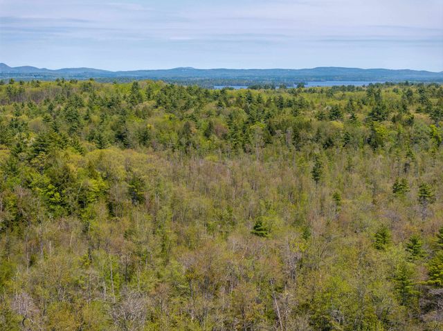 547 White Oaks Road, Laconia, NH 03246