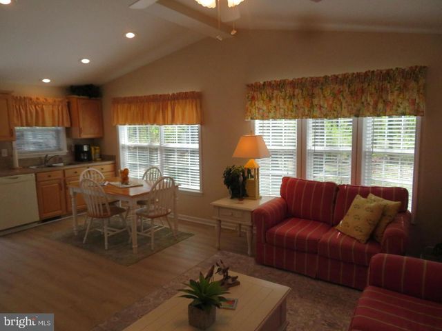 219 TIMBERLINE CIR, Berlin, MD 21811