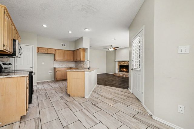 6705 Ashglen Place, Plano, TX 75023