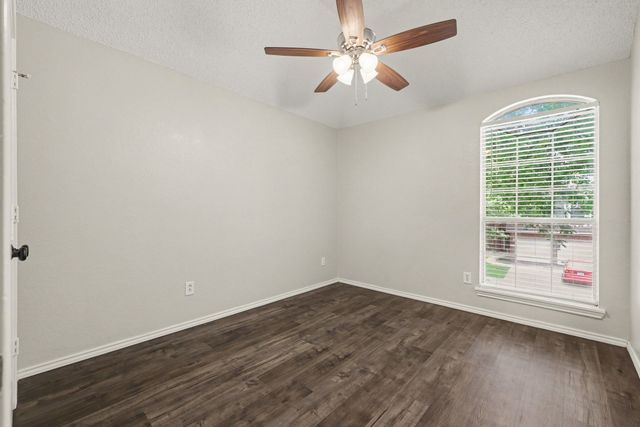 6705 Ashglen Place, Plano, TX 75023