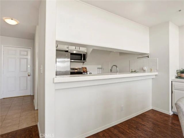 11044 Acama Street 302, Studio City, CA 91602