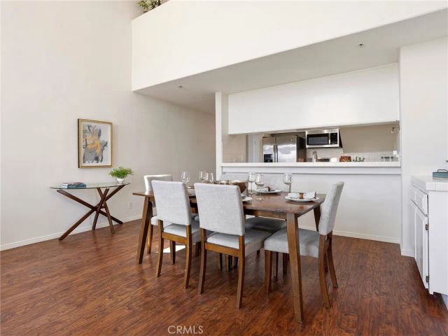 11044 Acama Street 302, Studio City, CA 91602