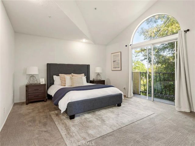 11044 Acama Street 302, Studio City, CA 91602