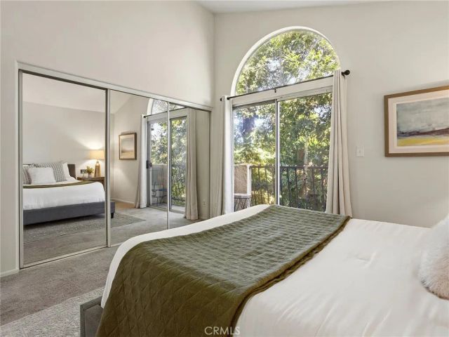 11044 Acama Street 302, Studio City, CA 91602