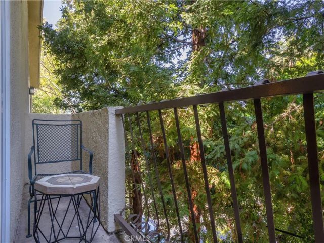 11044 Acama Street 302, Studio City, CA 91602