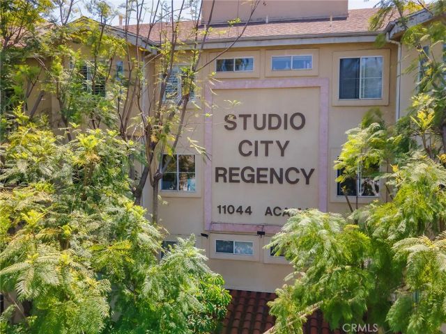 11044 Acama Street 302, Studio City, CA 91602