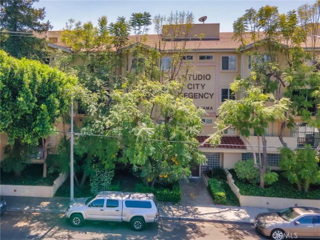 11044 Acama Street 302, Studio City, CA 91602