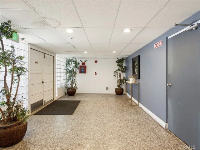 11044 Acama Street 302, Studio City, CA 91602