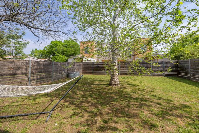 1210 Stobaugh ST A, Austin, TX 78757