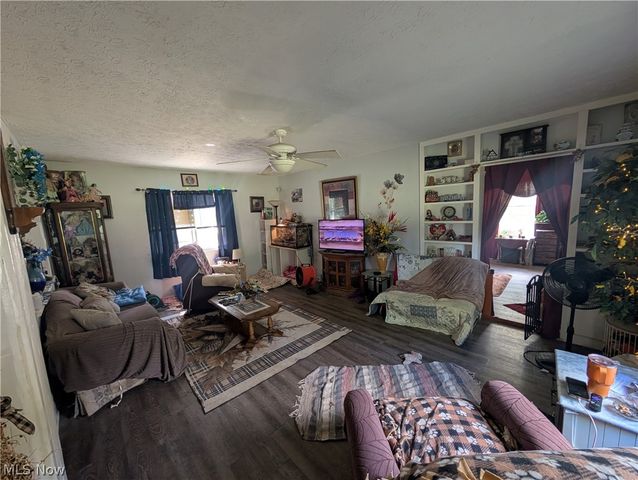 15321 Ridpath Avenue, Cleveland, OH 44110