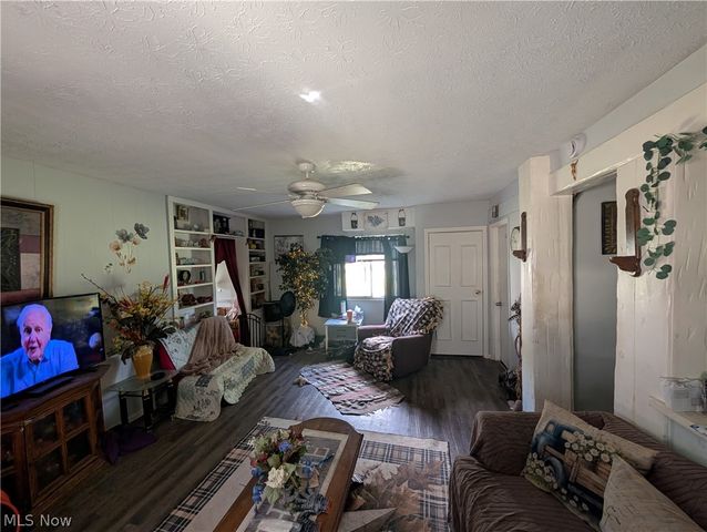 15321 Ridpath Avenue, Cleveland, OH 44110