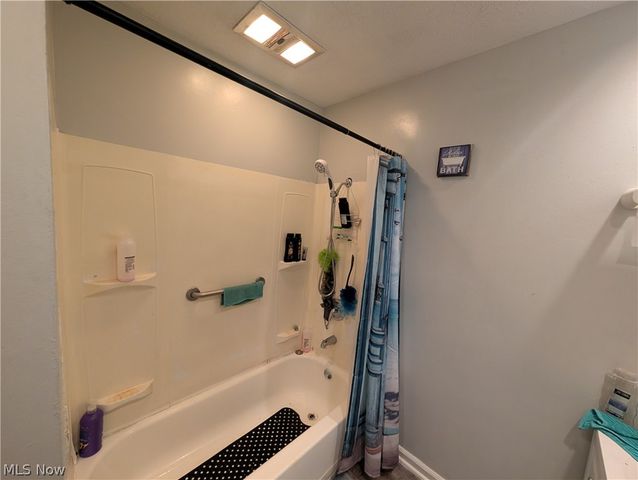 15321 Ridpath Avenue, Cleveland, OH 44110