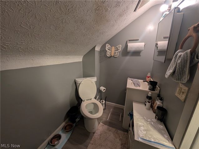 15321 Ridpath Avenue, Cleveland, OH 44110