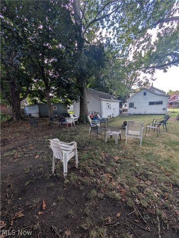 15321 Ridpath Avenue, Cleveland, OH 44110