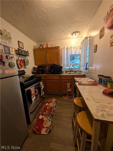 15321 Ridpath Avenue, Cleveland, OH 44110