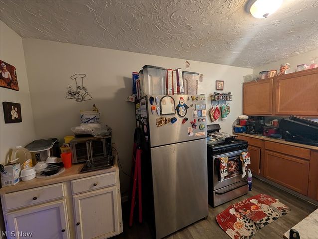 15321 Ridpath Avenue, Cleveland, OH 44110