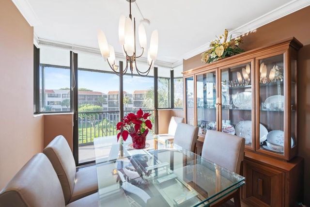 800 Jeffery Street 303, Boca Raton, FL 33487