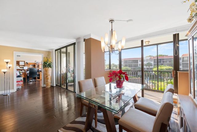 800 Jeffery Street 303, Boca Raton, FL 33487