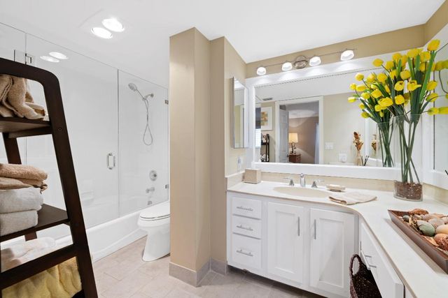 800 Jeffery Street 303, Boca Raton, FL 33487