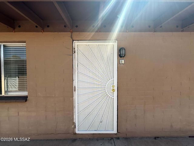 5433 E 30th St Apt E, Tucson, AZ 85711