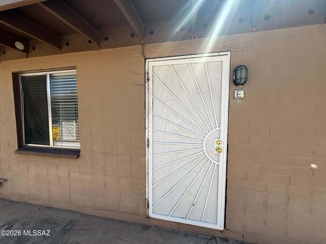 5433 E 30th St Apt E, Tucson, AZ 85711