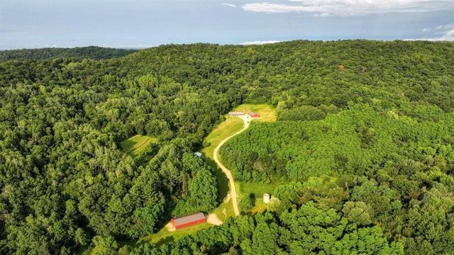 N7534 Skoy Coulee Road, Mindoro, WI 54644