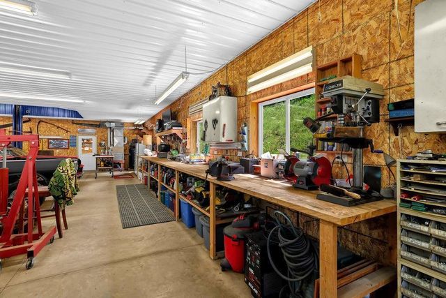 N7534 Skoy Coulee Road, Mindoro, WI 54644