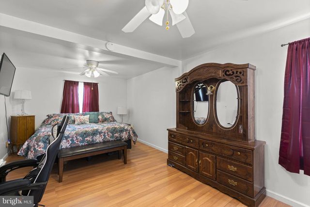 945 KINWAT AVE, Essex, MD 21221