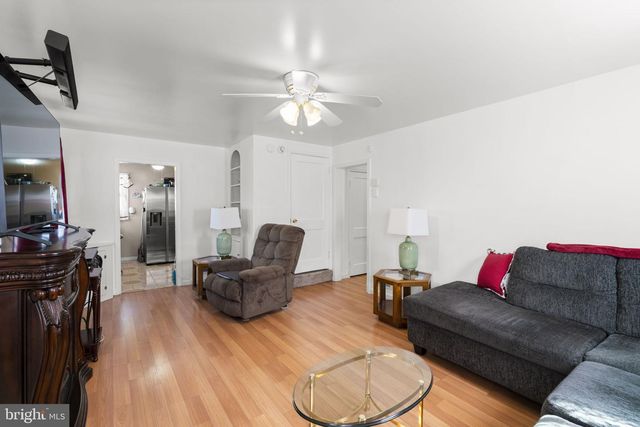 945 KINWAT AVE, Essex, MD 21221