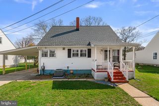 945 KINWAT AVE, Essex, MD 21221