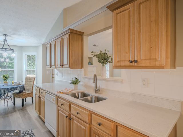 612 Old River Run, Monroe, GA 30656