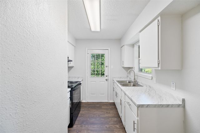 2540 Avenue H, Fort Worth, TX 76105