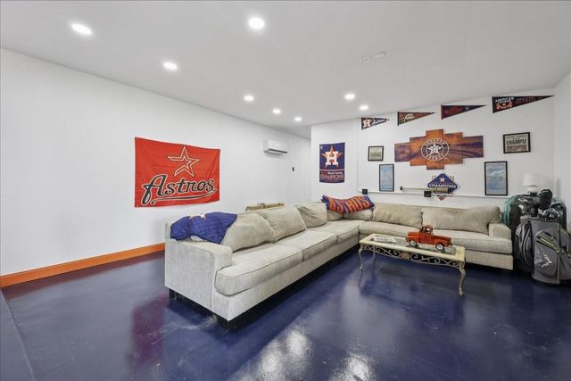 14874 Lisa Lane, Beaumont, TX 77713