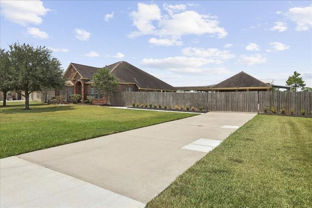 14874 Lisa Lane, Beaumont, TX 77713