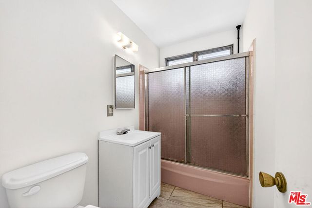 304 E 95th Street 6, Los Angeles, CA 90003
