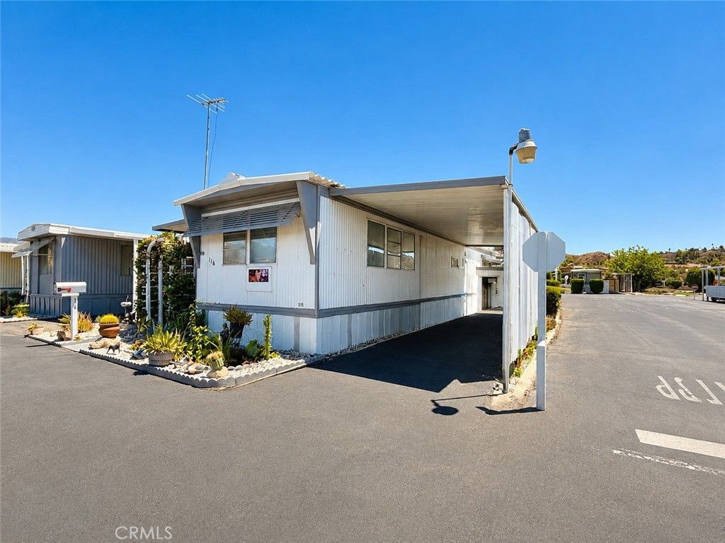 Image 1 of property listing at 45055 Florida Avenue 116, Hemet, CA 92544