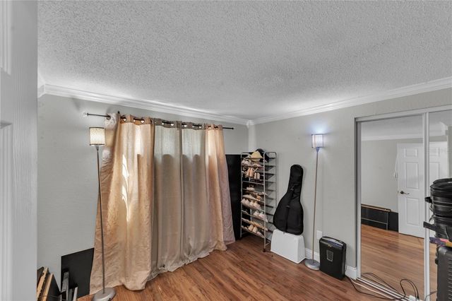 9043 HICKORY CIRCLE, Tampa, FL 33615