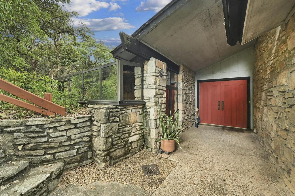 2410 Deer PASS, Austin, TX 78746