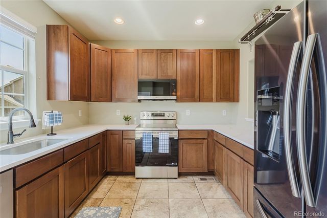 619 Hanging Rock Place, Castle Rock, CO 80108