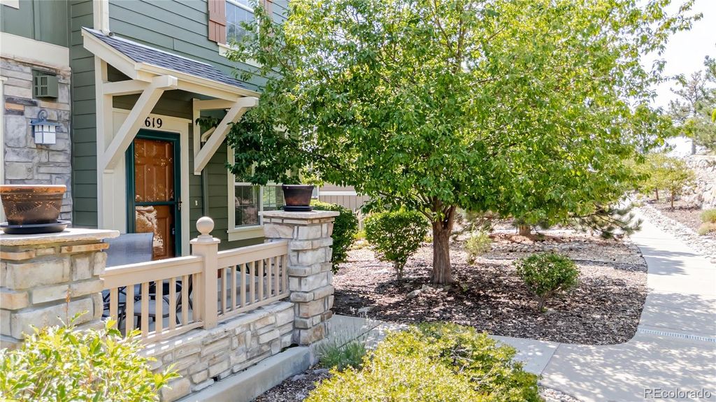 619 Hanging Rock Place, Castle Rock, CO 80108