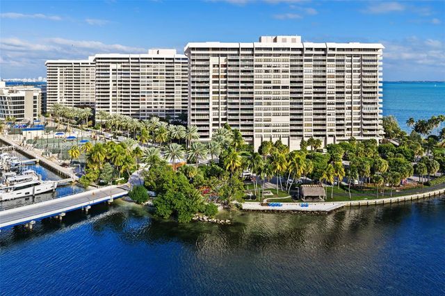 1 Grove Isle Dr A1106, Miami, FL 33133