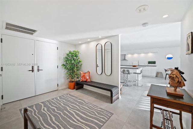 1 Grove Isle Dr A1106, Miami, FL 33133