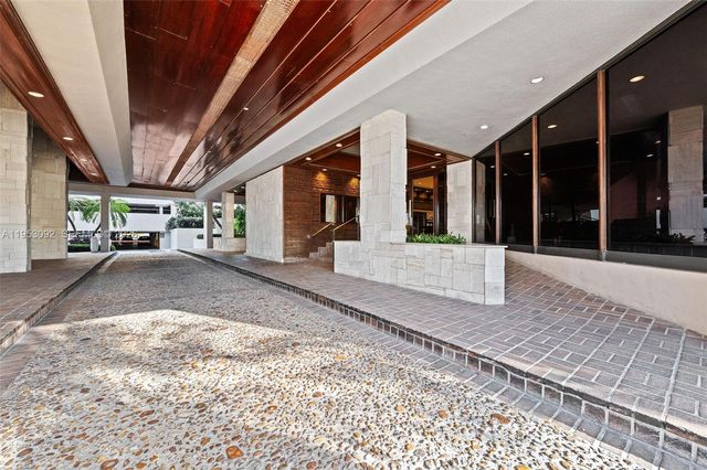 1 Grove Isle Dr A1106, Miami, FL 33133