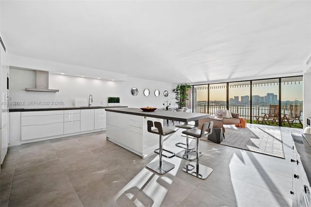 1 Grove Isle Dr A1106, Miami, FL 33133