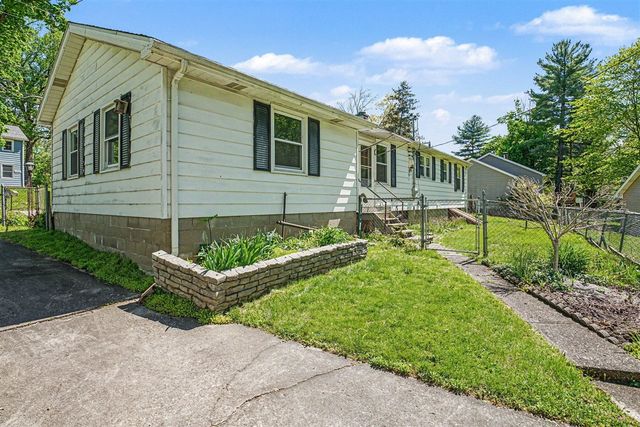 68438 Klinger Lake Road, Sturgis, MI 49091
