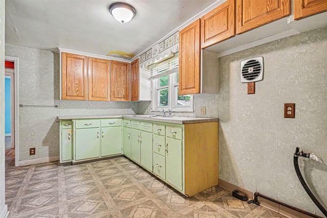 68438 Klinger Lake Road, Sturgis, MI 49091