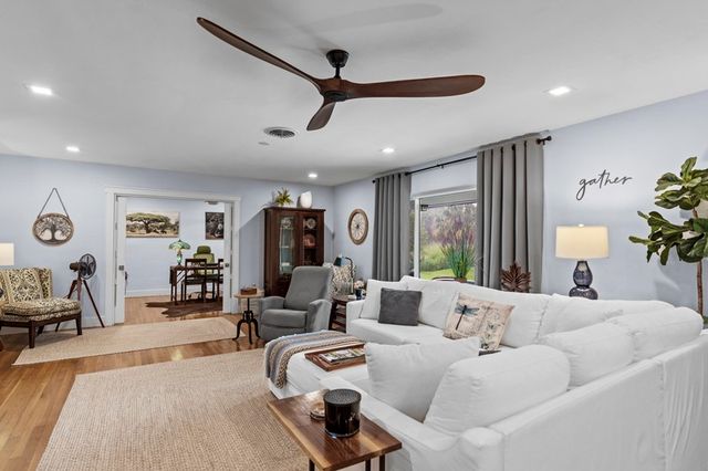 3675 66th Avenue, Vero Beach, FL 32966