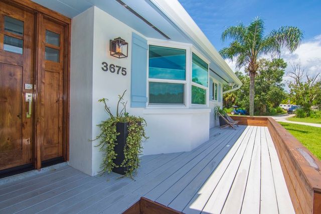 3675 66th Avenue, Vero Beach, FL 32966