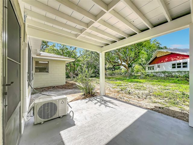 124 HOLLYHOCK DRIVE, Altamonte Springs, FL 32701